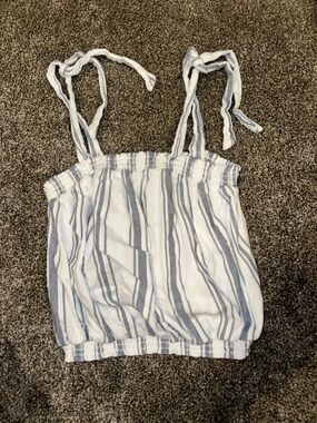 Universal Thread White & Blue Striped Tie-Shoulder Smocked Tank